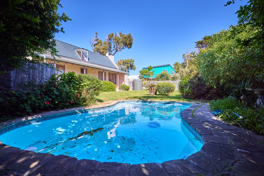 4 Bedroom Property for Sale in Capri Western Cape